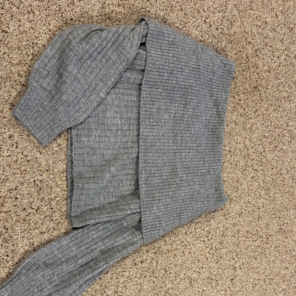 LOFT Heather Gray Ribbed Sweater